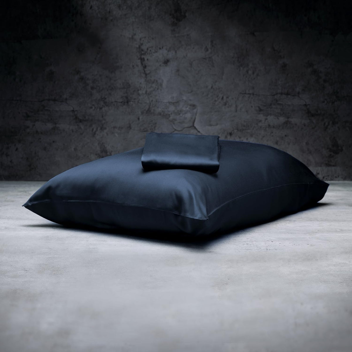 LUXOME Luxury Sheet Set | 100% Rayon (Viscose) from Bamboo | Queen Size - Charcoal | Deep Pockets | 4-Piece Set (Fitted, Flat, 2 Pillowcases)