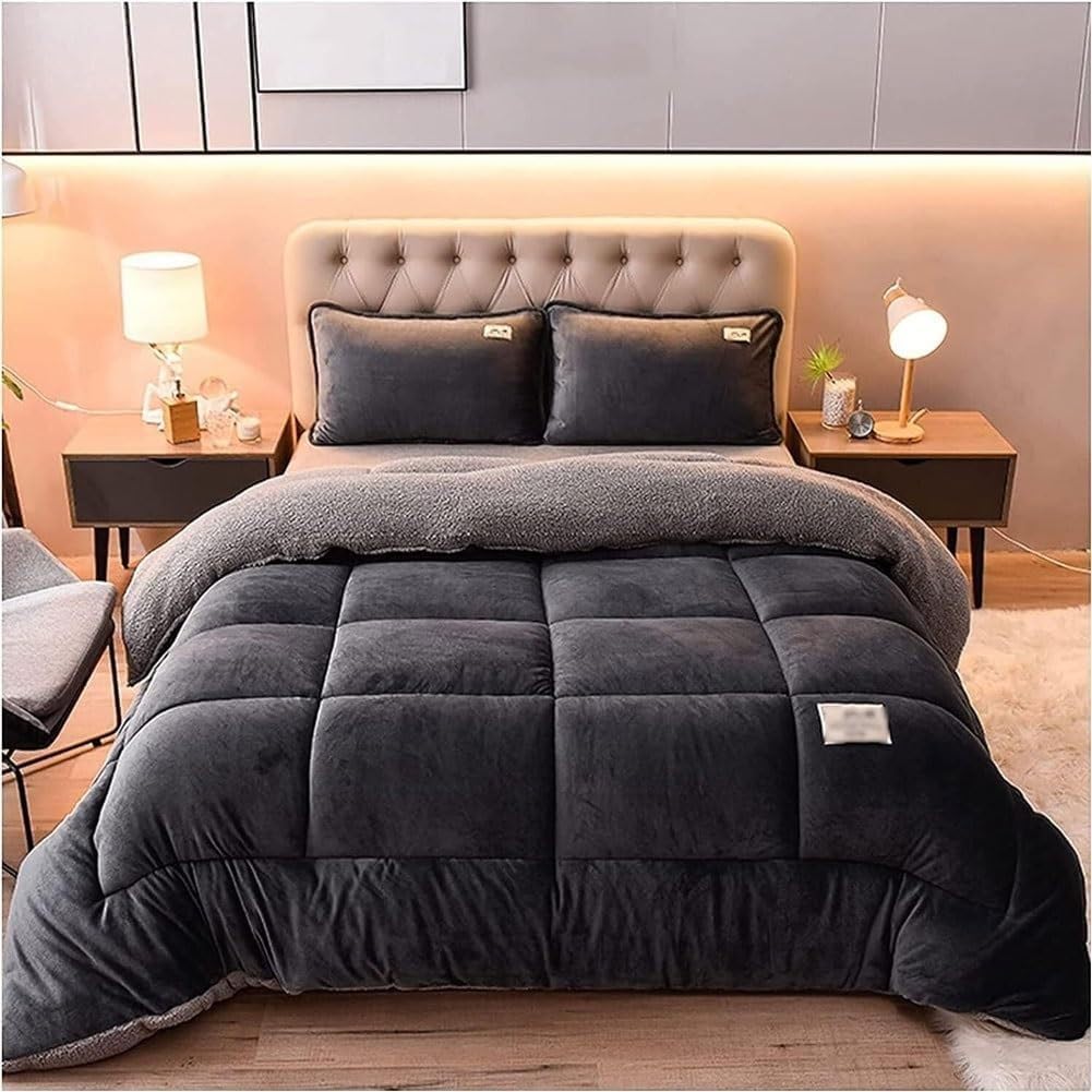 Thickened Super Warm Winter Quilt,Imitation Cashmere Super Warm Double-Sided Velvet Quilt Fluffy Plush Comforter Blanket for Cold Weather,Light Gray,200x230cm/5kg