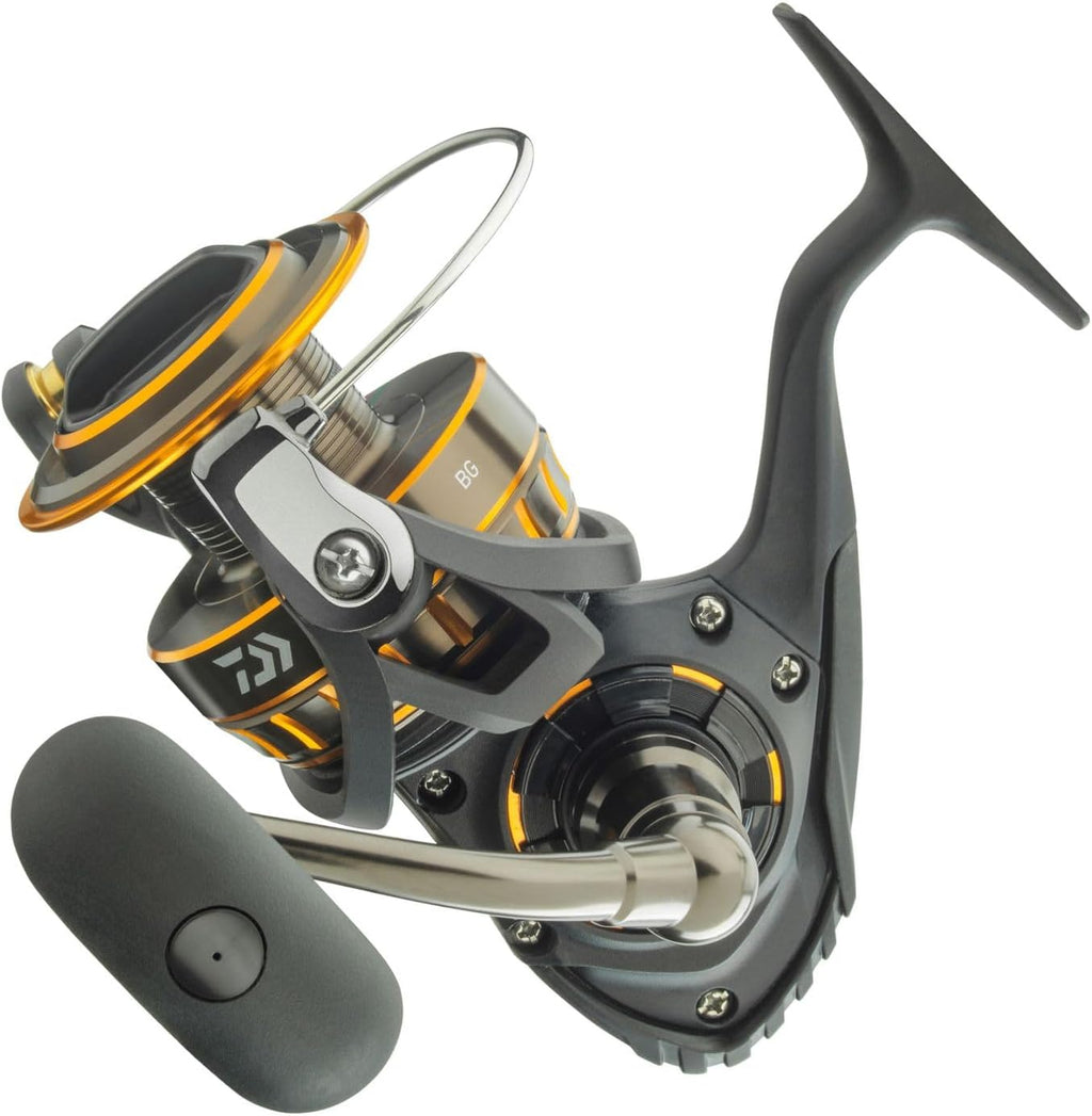 Daiwa BG Saltwater Spinning Reel, Black/Gold