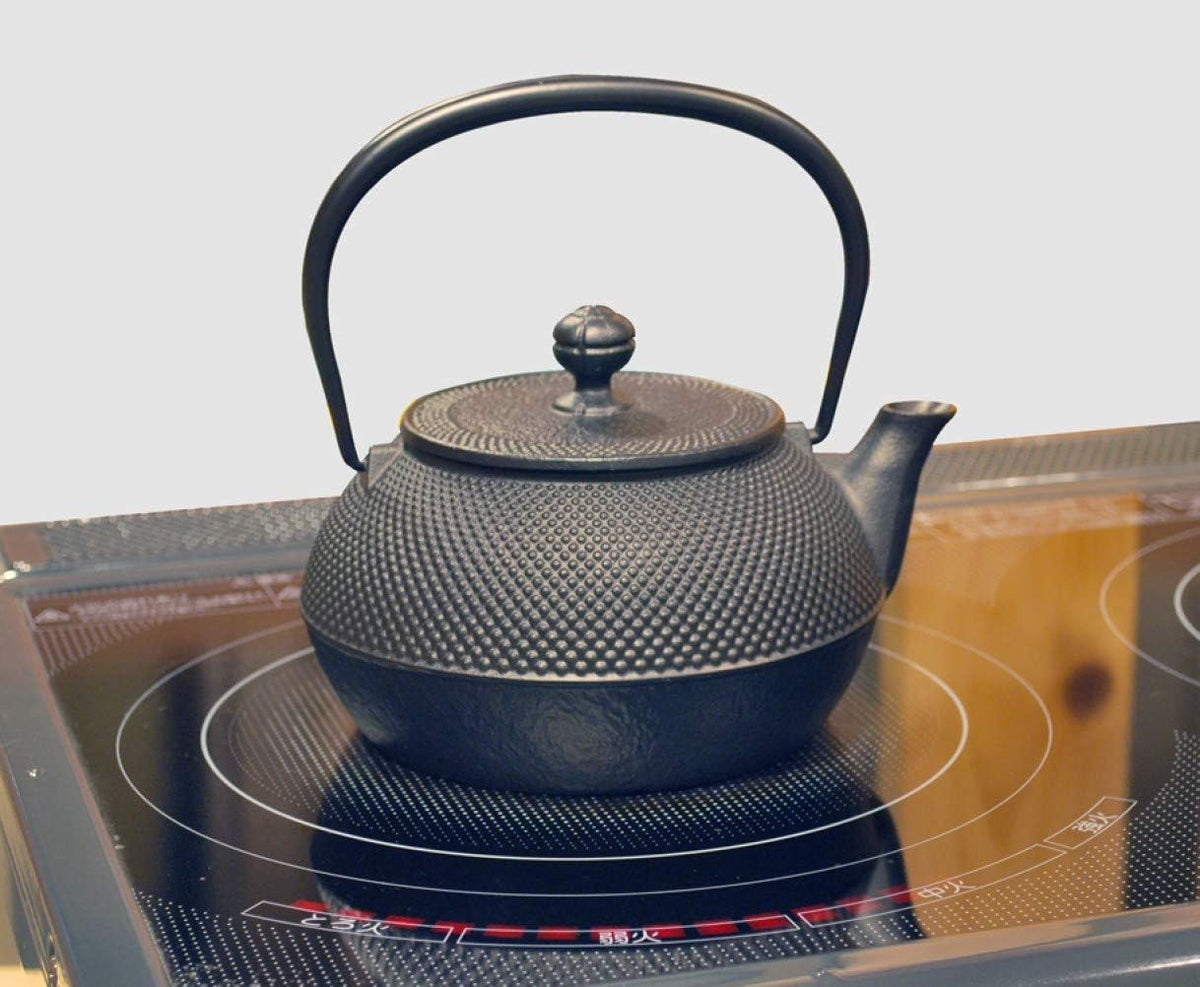 Iwachu Nanbu Ironware 11720 Iron Kettle, Type 7 Arare, Induction Compatible, Black Baked (Kamayaki), 0.3 fl oz (0.9 L)