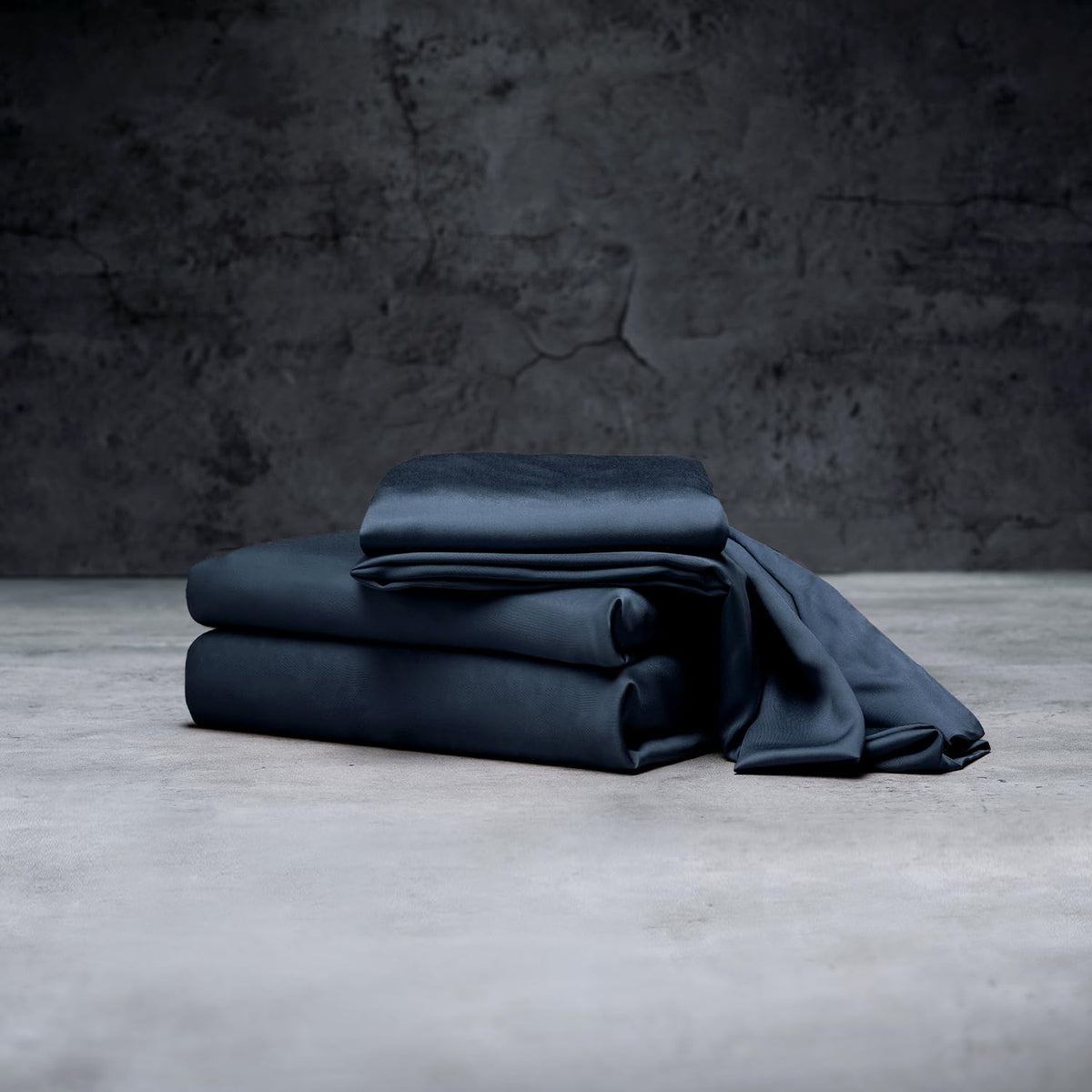 LUXOME Luxury Sheet Set | 100% Rayon (Viscose) from Bamboo | Queen Size - Charcoal | Deep Pockets | 4-Piece Set (Fitted, Flat, 2 Pillowcases)