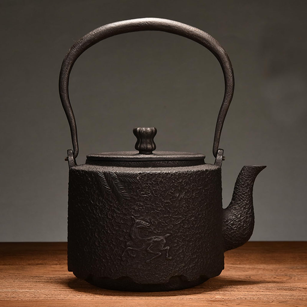 Cast Iron Teapot, Stovetop Safe Tea Kettle With handle, Asian Style Handmade Tea Pot For Home Camping Outdoor Use(1.2L, BlackB)