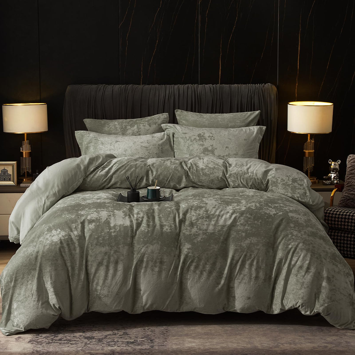 PHF Luxury Velvet Duvet Cover Set King Size, 3pcs 104" x 90", Cub