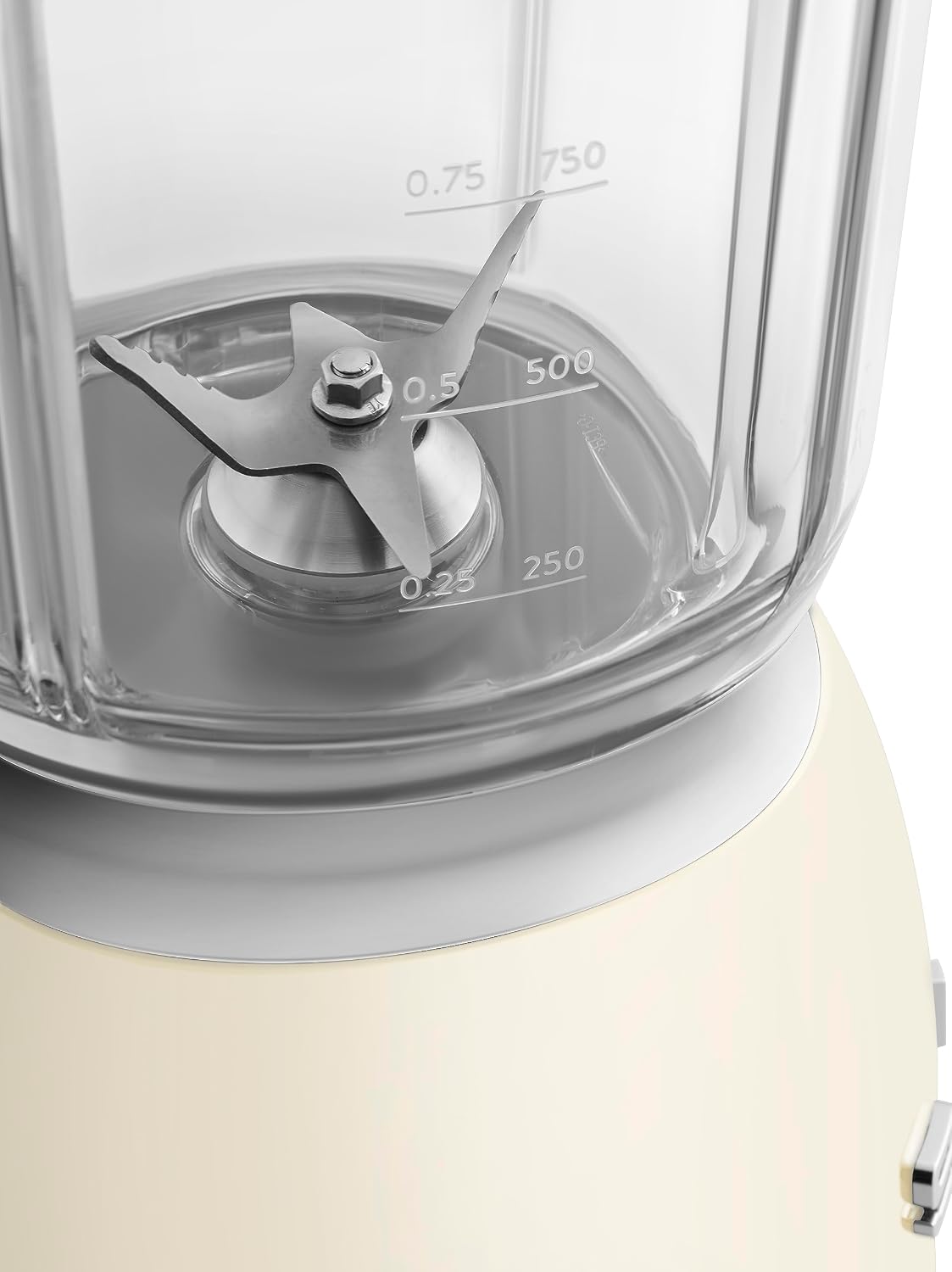 SMEG BLF03 Retro Style Blender – 600W Countertop Blender with 48 oz BPA-Free Jug, 3 Speeds + Pulse, Ice Crush & Smoothie Functions – 50s-Inspired Design-Cream