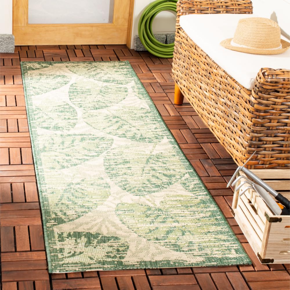 SAFAVIEH Washable Rug Outdoor Courtyard Collection - 6'7" Square, Green & Beige, Non-Shedding & Easy Cleaning, Ideal for Patio, Backyard, Mudroom (CY7556-21812)