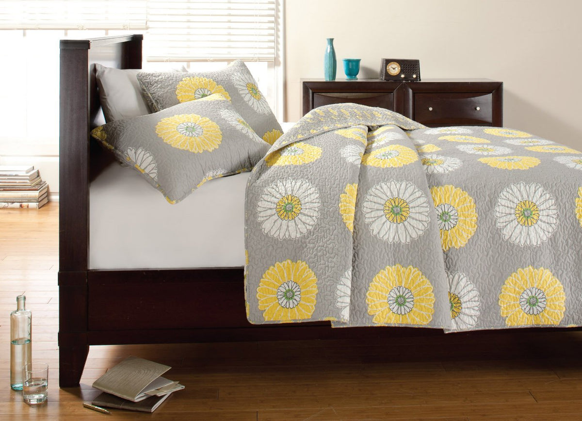 Cozy Line Home Fashions Bloom Floral Blue Rose Spring Reversible Quilt Bedding Set, Coverlet Bedspread Lightweight for All Seasons (Pink Garden, Queen - 6 Piece)
