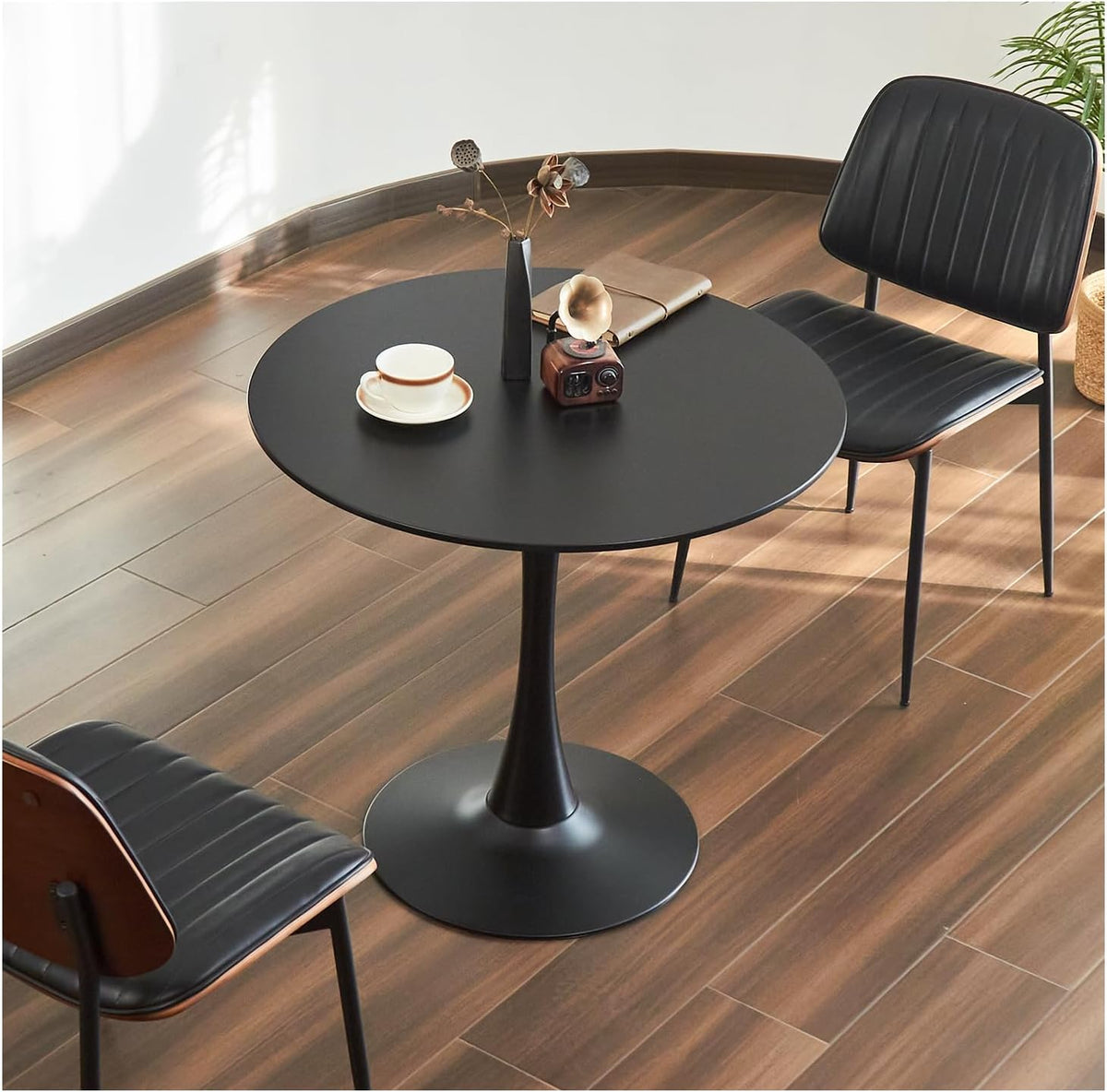 Round Dining Table, 31.5" Tulip Table (Black)