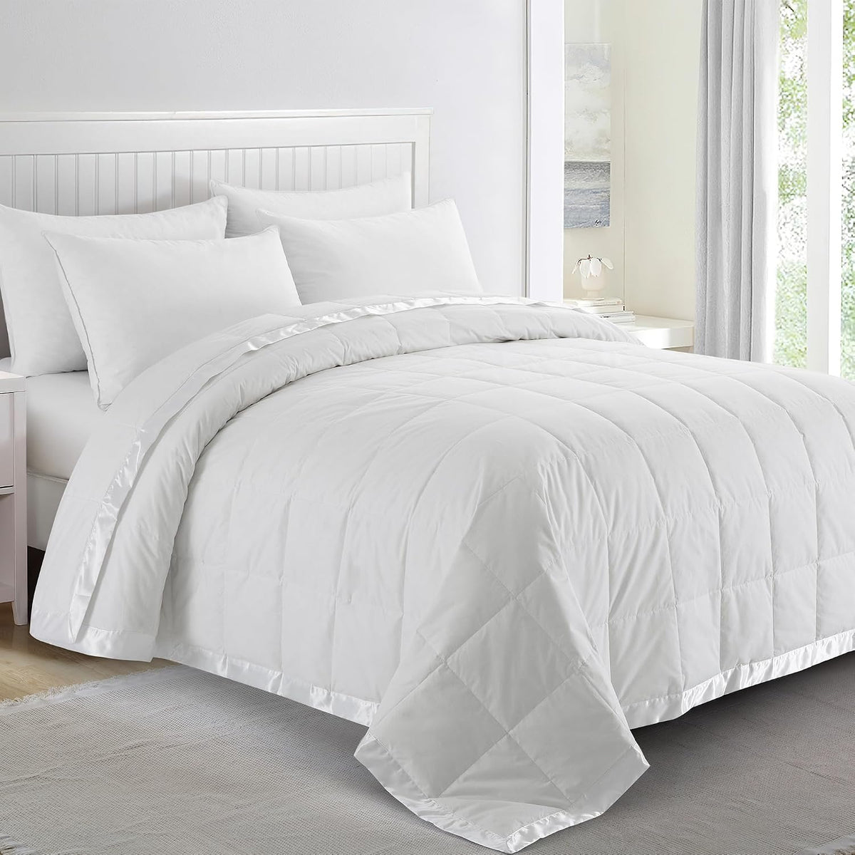 puredown® Blankets Queen Size - Soft Lightweight Down Blanket for Bed, Cozy Warm Luxury Bed Blanket with Satin Trim, White (90"X90")