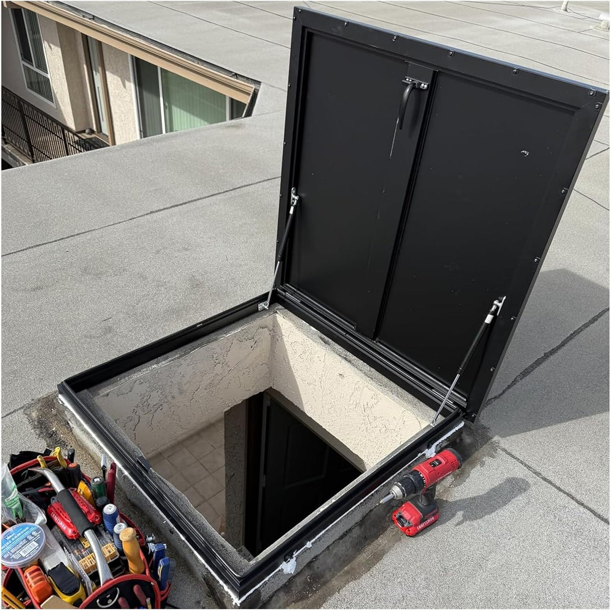 Custom Roof Hatch Black Metal Access Door, Drop Down Loft Maintenance Hatch Cover 20 22 24 25 26 29 30 32 36 inch Square, Residential/Cellar/Basement Outside Exit Lid, Waterproof(20"x20"/51x51cm)