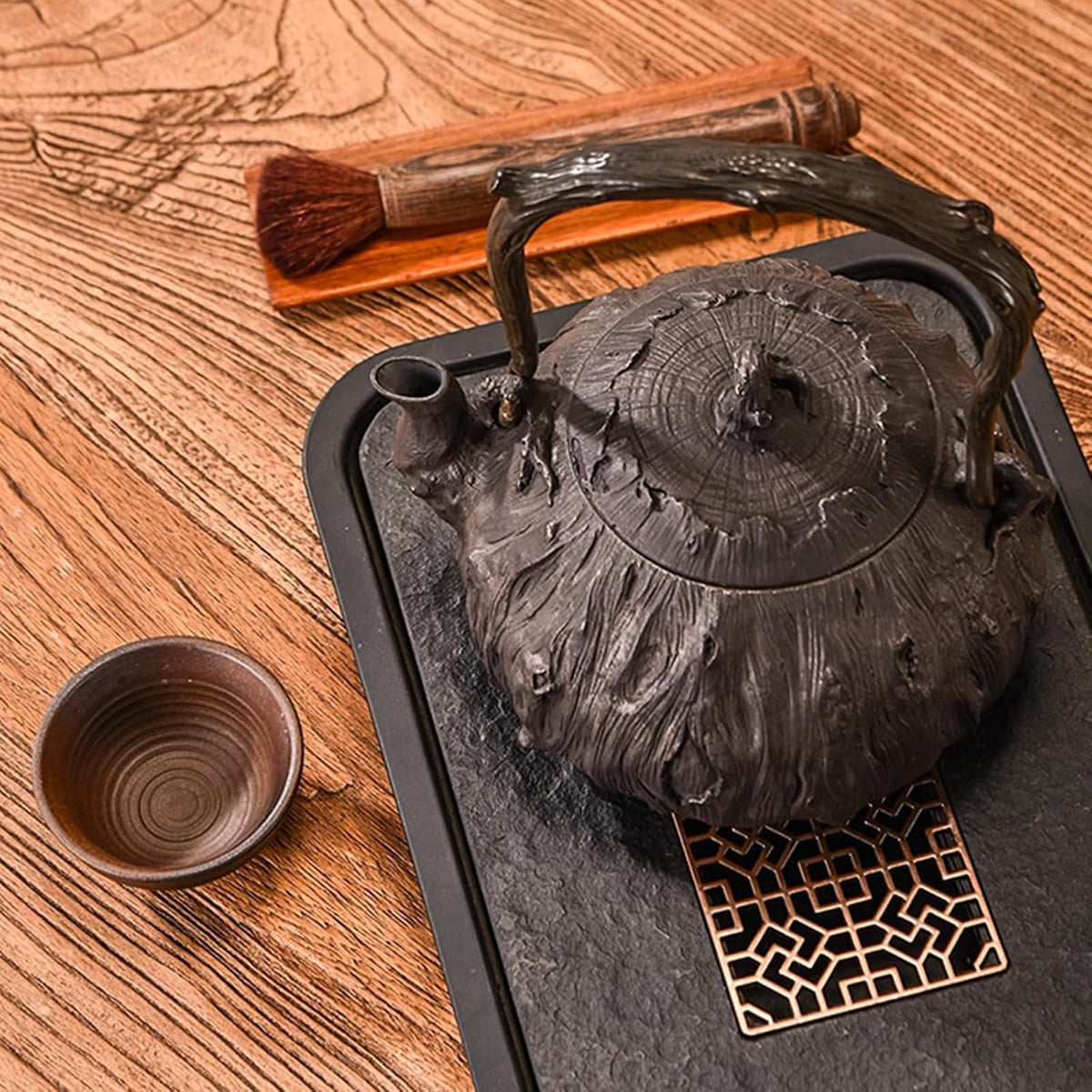 Cast Iron Teapot, Stovetop Safe Tea Kettle With handle, Asian Style Handmade Tea Pot For Home Camping Outdoor Use(1.2L, BlackB)
