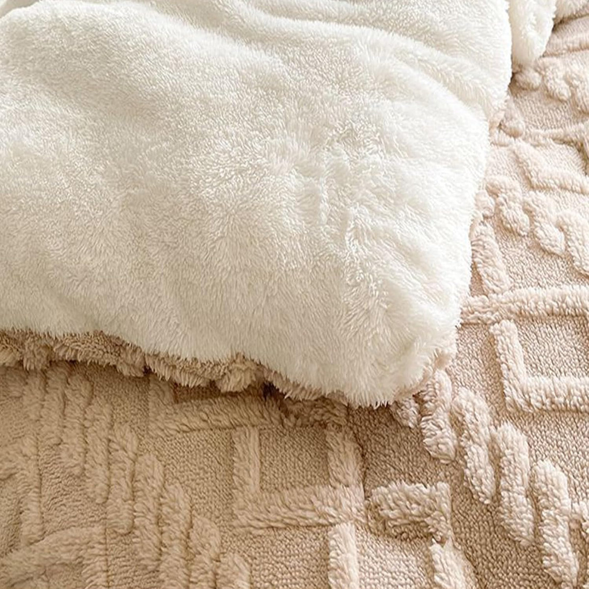 Insulation Hibiscus Winter Quilt, Thickened Super Soft Cashmere and Double Fabrics Warm Thicke Lambswool Quilt Core Sided Blanket(B,200x230cm-5KG)