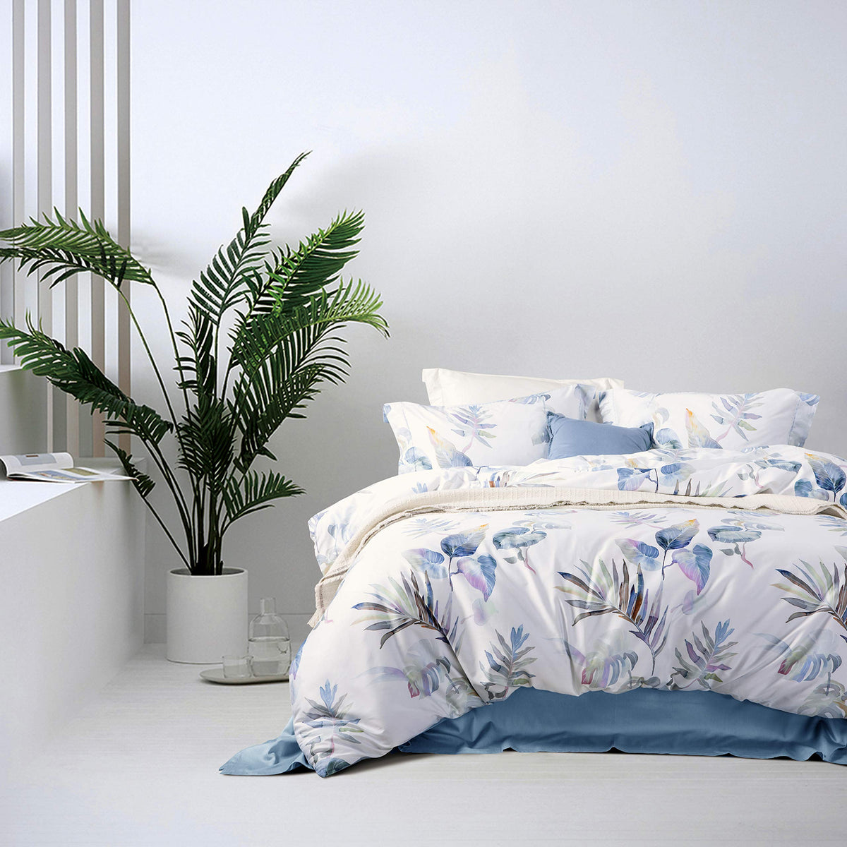 MILDLY White Floral Green Leaves Luxury Duvet Cover Set 3pcs King
