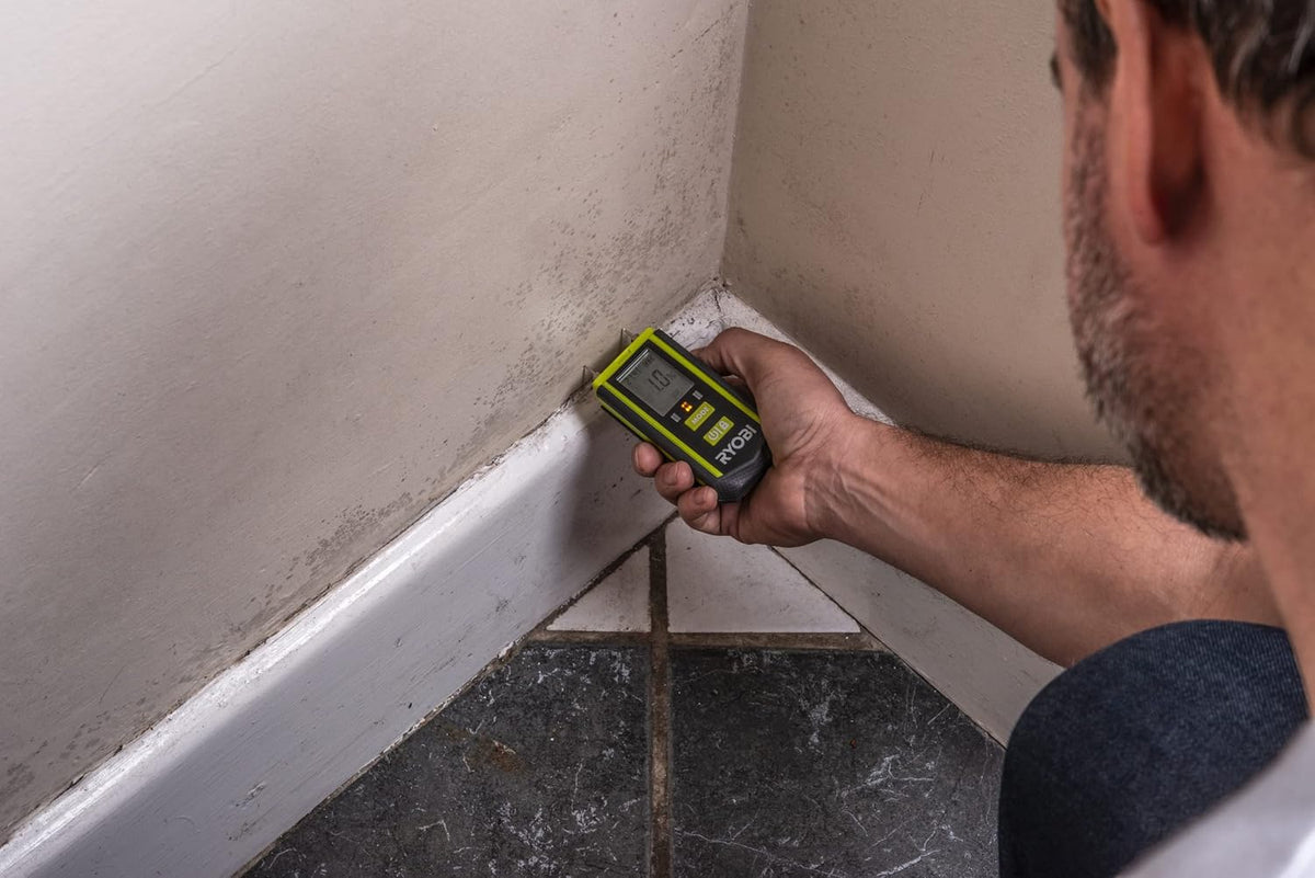 RYOBI - RBPINMM1 Moisture Tester – Wood and Building Materials Detection, Large LCD Display, Compact, Perfect Renovation