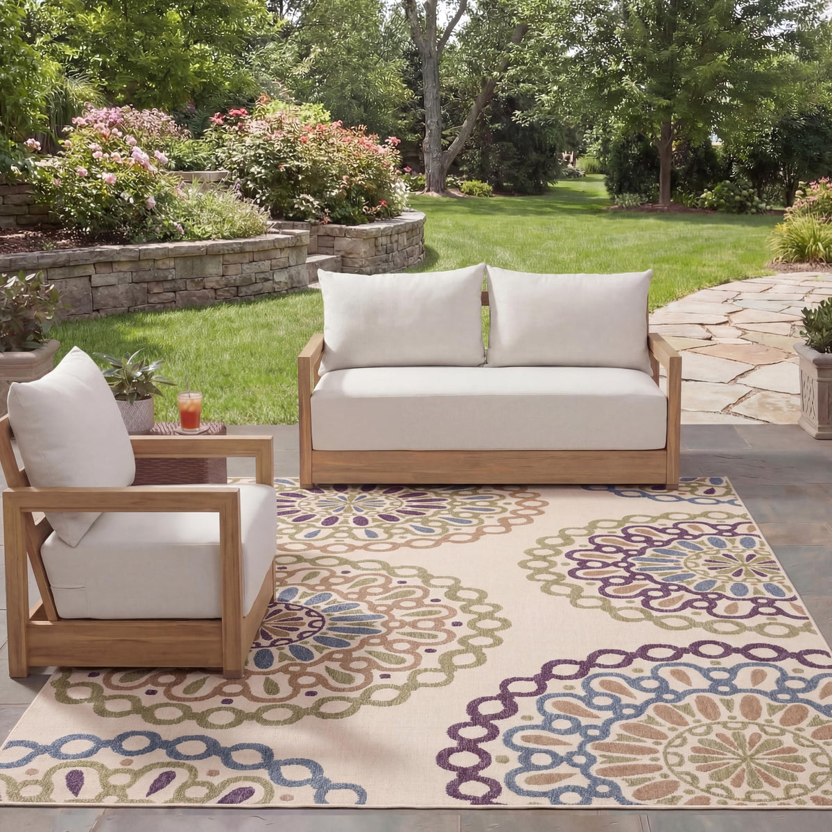 SAFAVIEH Washable Rug Outdoor Veranda Collection - 6'7" Round Cream & Terracotta, Non-Shedding & Easy to Clean, Ideal for Patio, Backyard, Mudroom (VER092-0715)