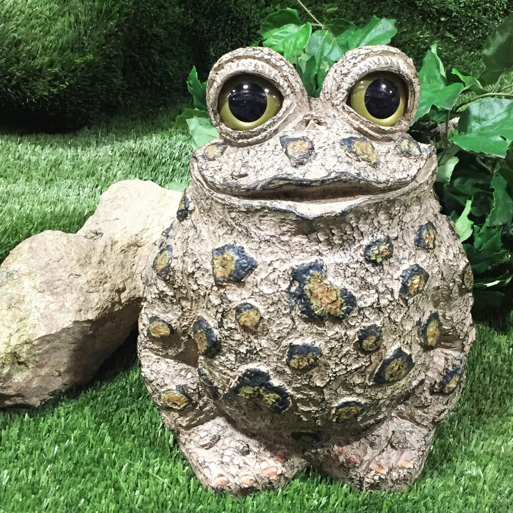 SUNGUARD Whimsical Toad Hollow Tall Stretch Jumbo Garden Frog Statues-Natural Brown