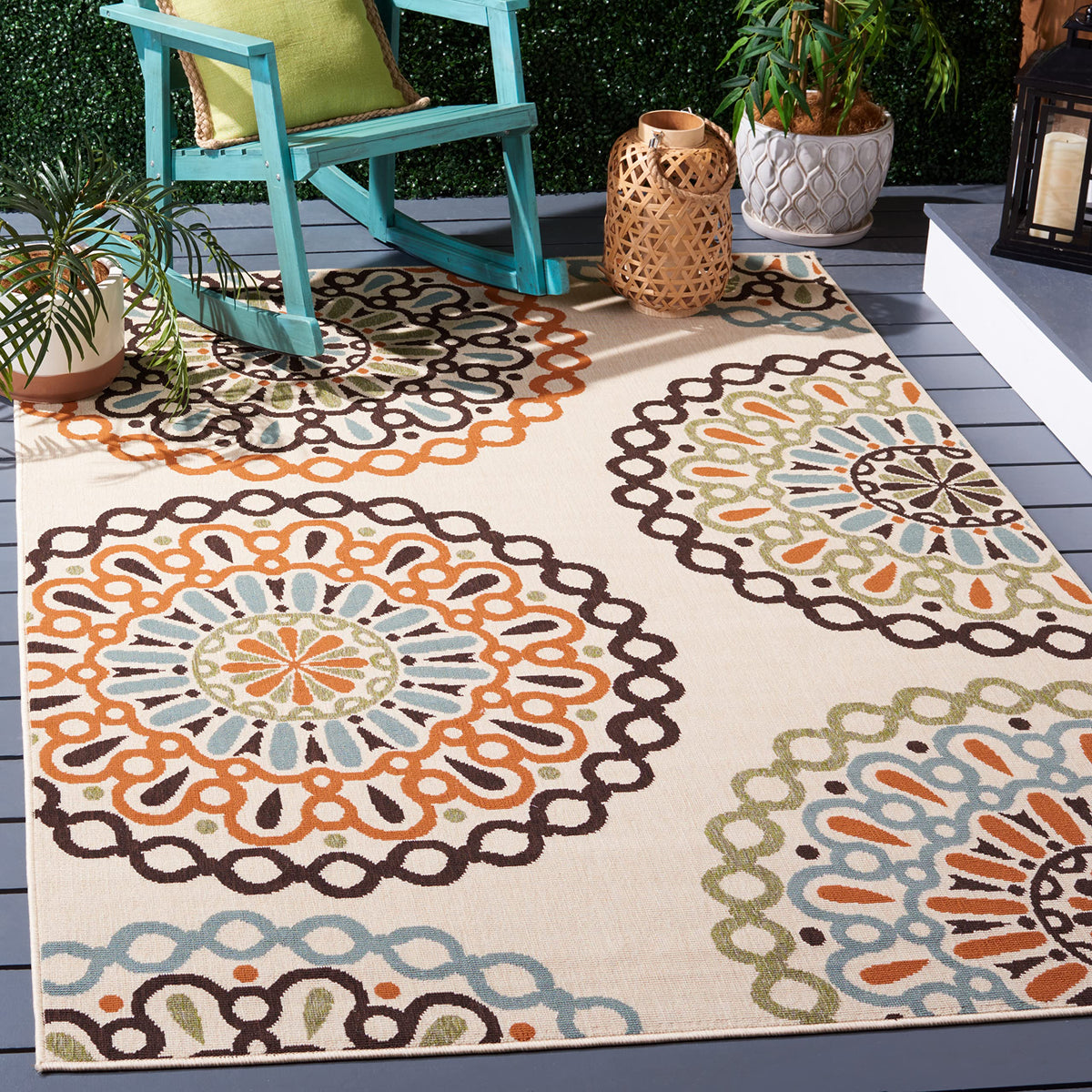 Safavieh Veranda Collection 6'7" x 6'7" Round Cream/Blue VER092 Boho Floral Indoor/Outdoor Non-Shedding Easy Cleaning Patio Backyard Porch Deck Mudroom Area Rug