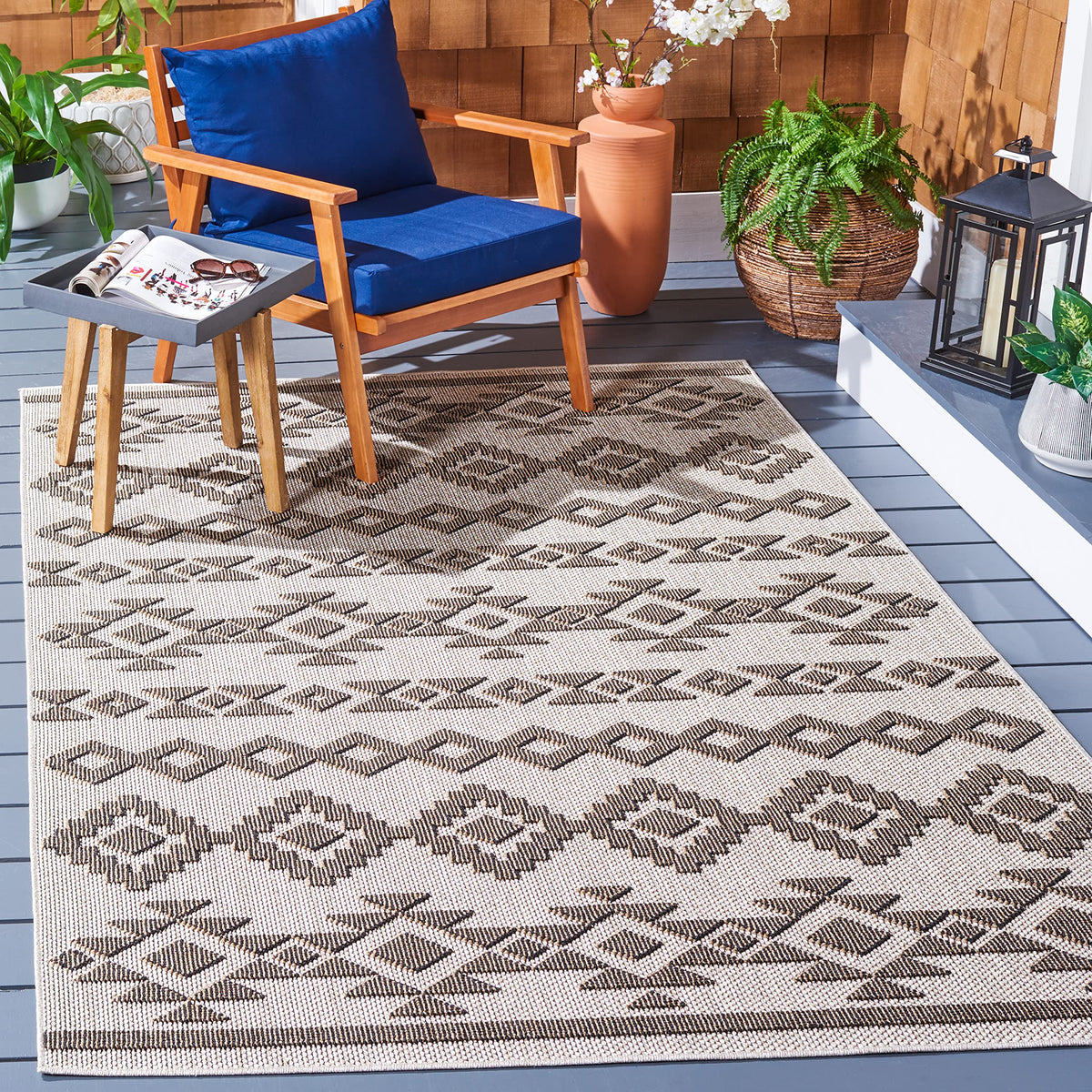 SAFAVIEH Washable Rug Outdoor Global Collection - 5'3" x 7'6", Beige & Dark Beige, Non-Shedding & Easy to Clean, Ideal for Patio, Backyard, Mudroom (GLB210B)