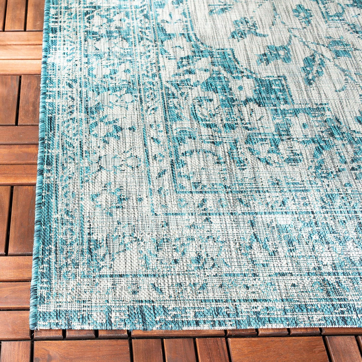 SAFAVIEH Washable Rug Outdoor Courtyard Collection - 6'7" x 9'6", Grey & Blue, Non-Shedding & Easy Cleaning, Ideal for Patio, Backyard, Mudroom (CY8231-37212)